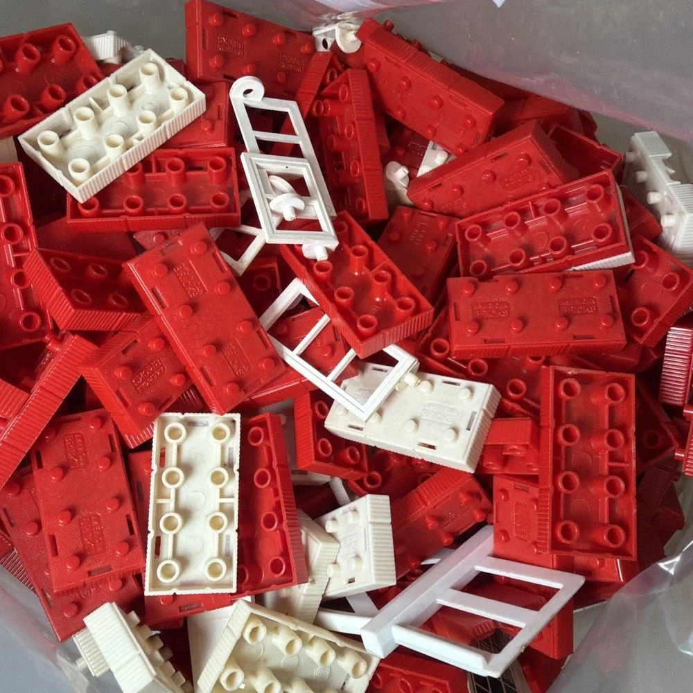 Vintage American Bricks Plastic Red & White Pieces, Doors, Windows Building Elgo